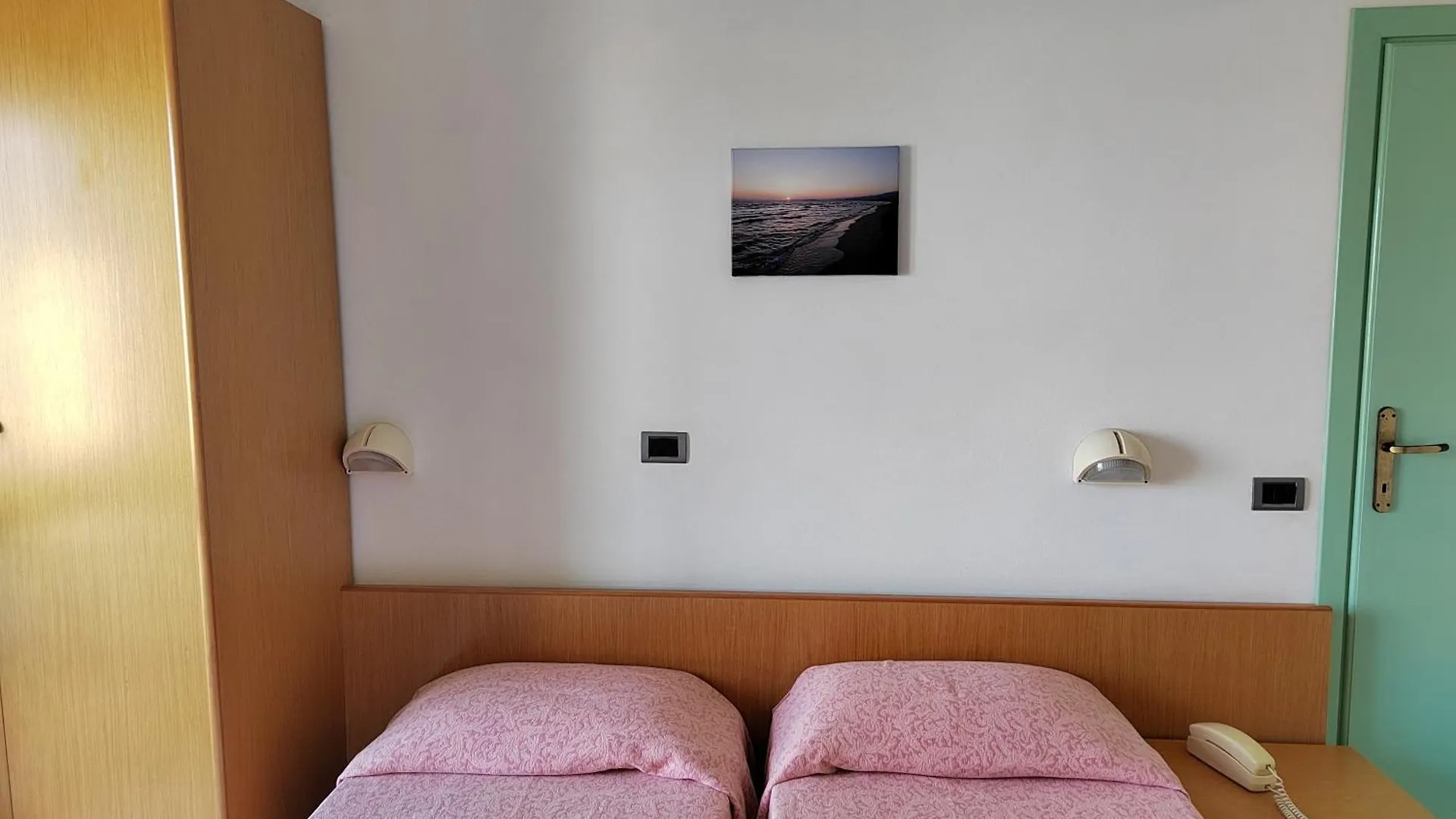 Hotel Puccinelli Lido di Camaiore 3*,