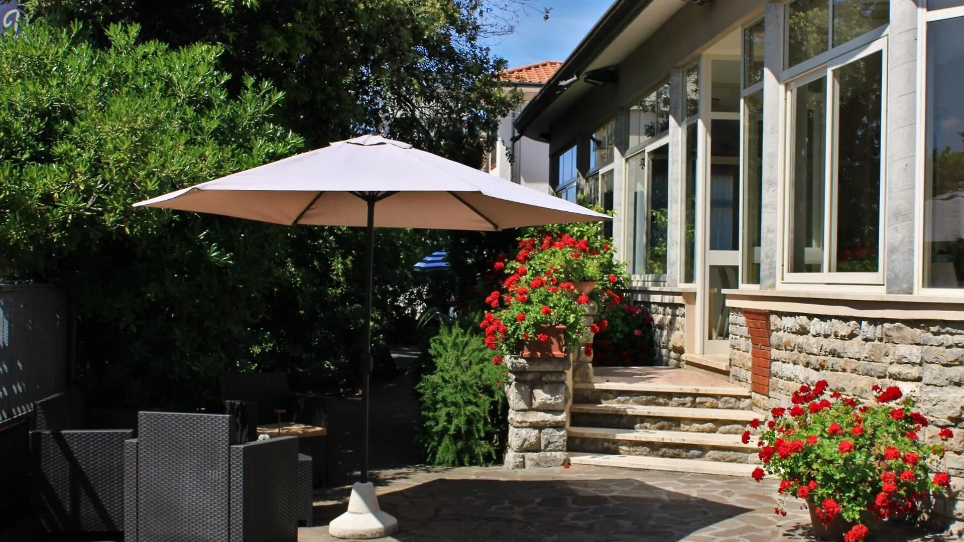 Hotel Puccinelli Lido di Camaiore 3*,