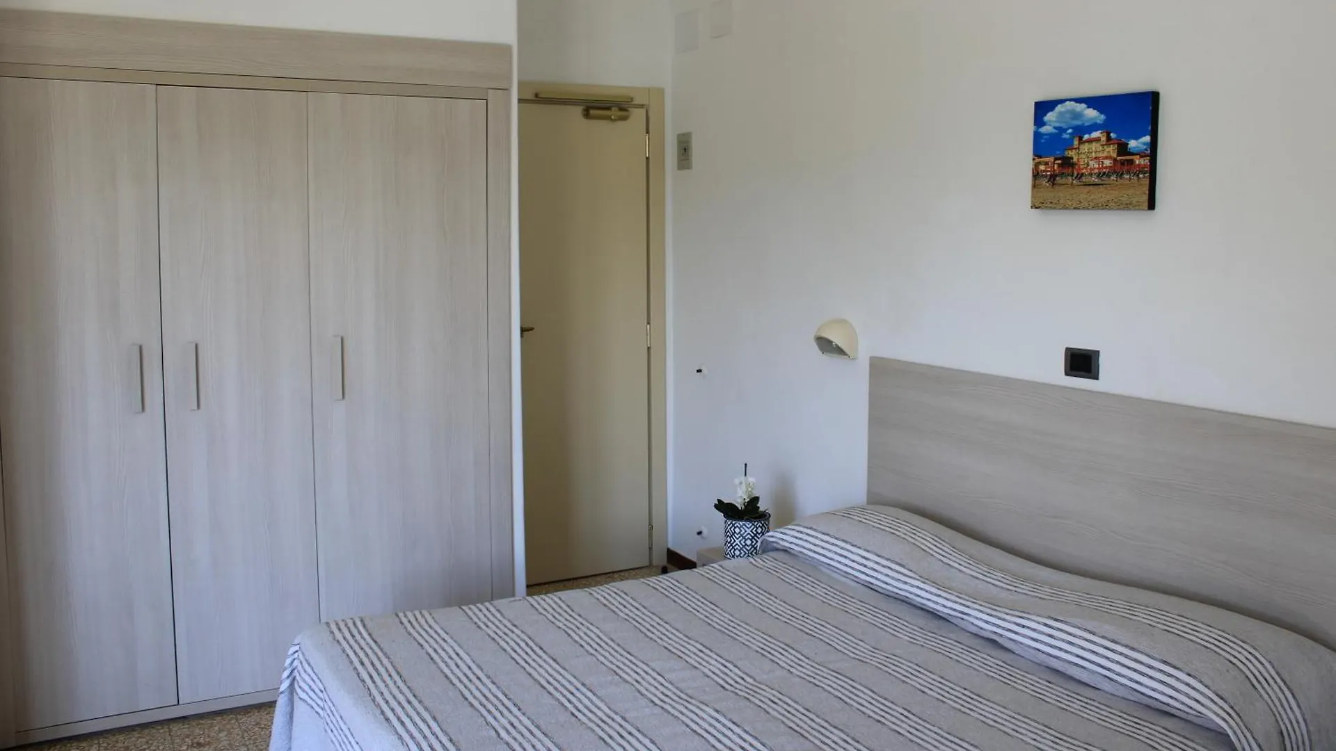 Hotel Puccinelli 利多迪卡马约雷